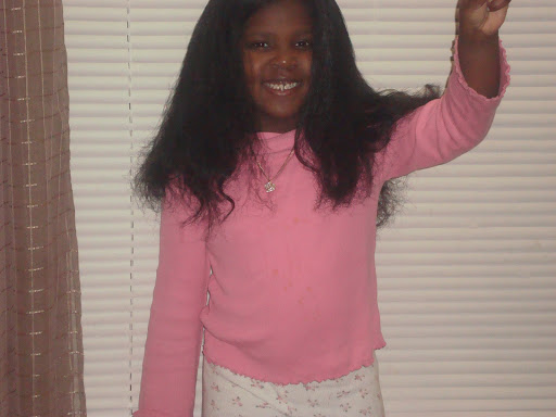 Elizabeth Edmond Photo 16