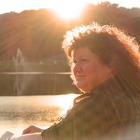Lora Cline Photo 14