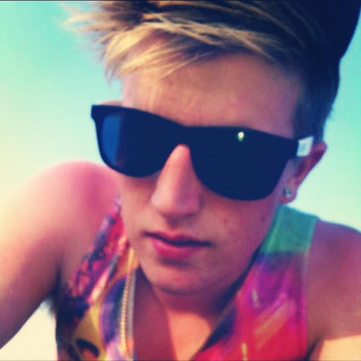Daniel Wyatt Photo 13