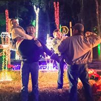 Lisa Tompkins Photo 29