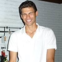Jeremy Simms Photo 15