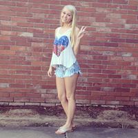 Renee White Photo 22