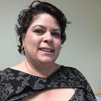 Laura Bradford Photo 34