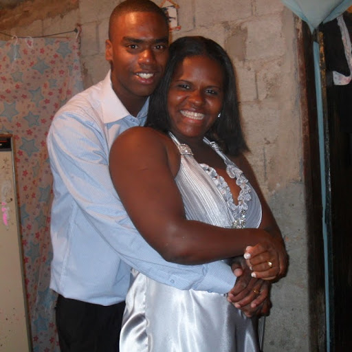 Mary Cardoso Photo 36