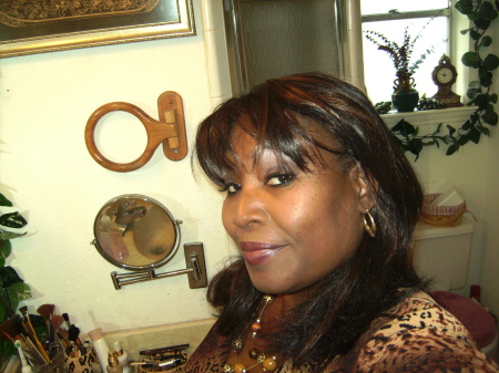 Cheryl Hughes Photo 15