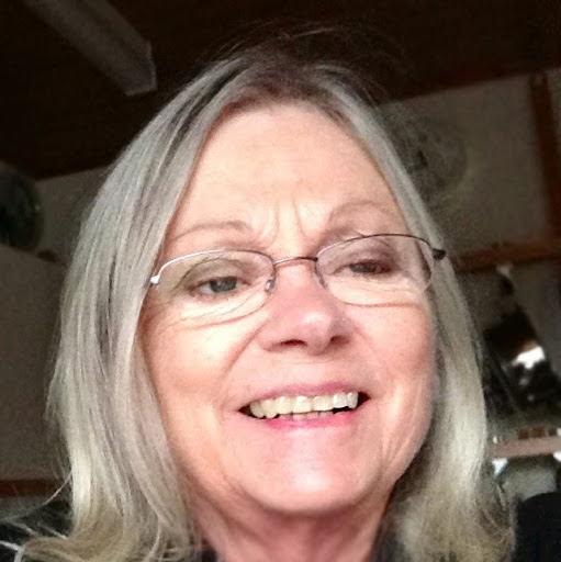 Sue Hunt Photo 34