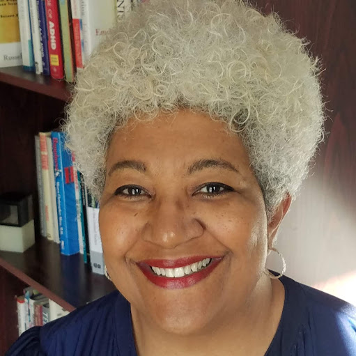 Donna Harris Photo 19