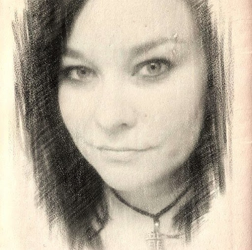 Christina Thomas Photo 16
