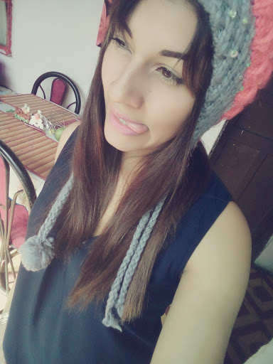 Jennifer Parra Photo 33