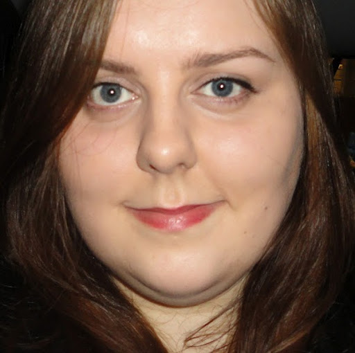 Kerry Hall Photo 38