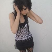 Nicole Brook Photo 7