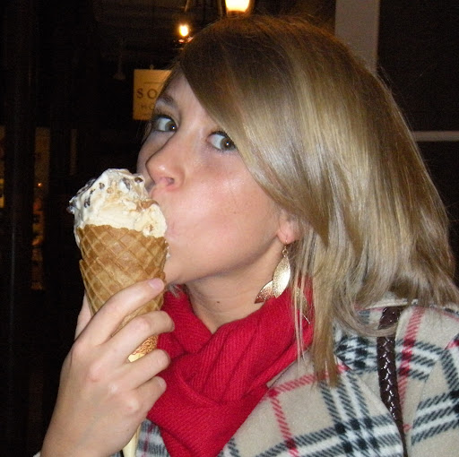 Caroline Curry Photo 30