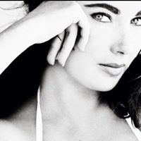 Connie Fernandez Photo 17