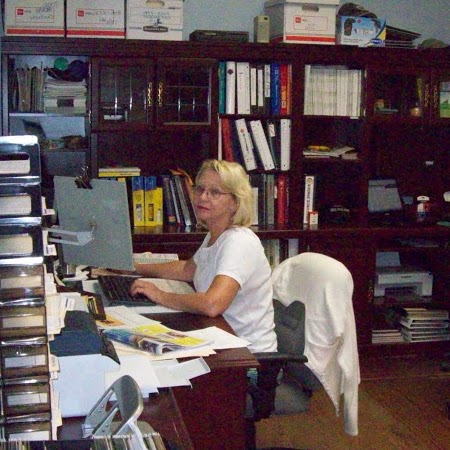 Vicki Schmidt Photo 18