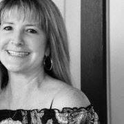 Laurie Shea Photo 14