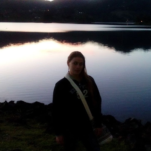 Kelly Arias Photo 33
