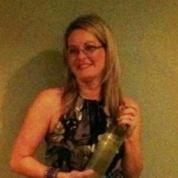Michele Gates Photo 32
