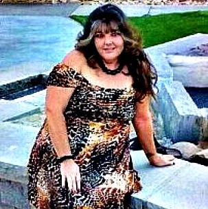 Lisa Poole Photo 46