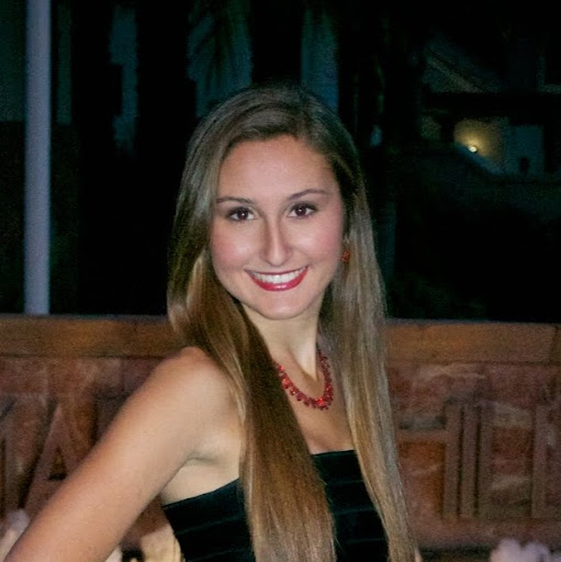 April Schultz Photo 30