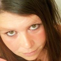 Julia Newton Photo 8