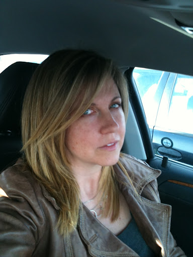Anne Gabriel Photo 11