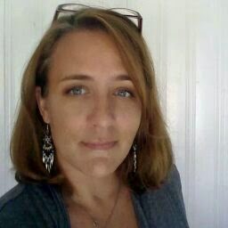 Jennifer Rowe Photo 34