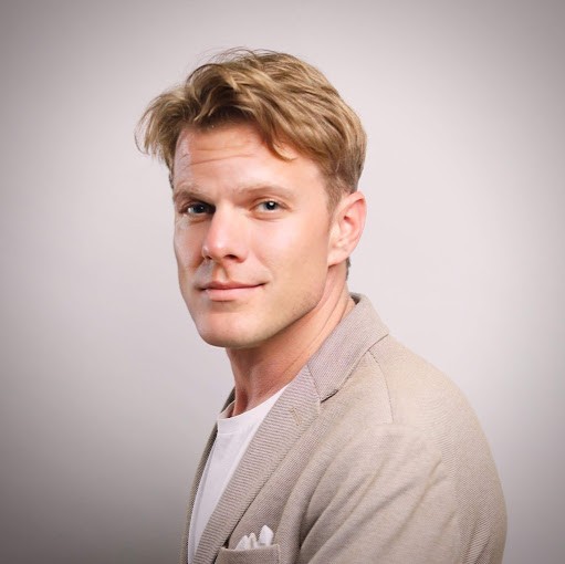 Lincoln Thompson Photo 29