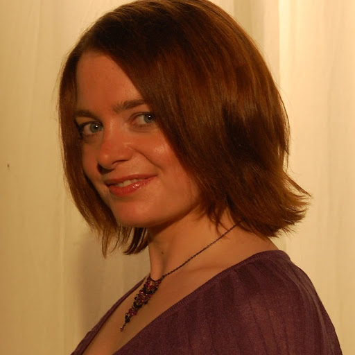 Angela Lutz Photo 5