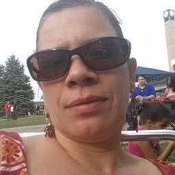 Yvonne Cruz Photo 7