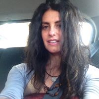 Laurie Reinhart Photo 11