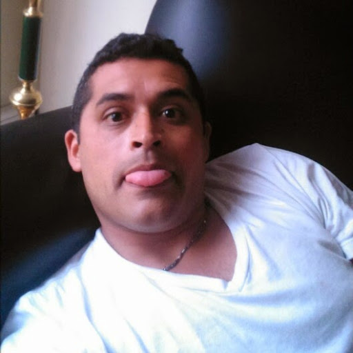 Ricardo Velazquez Photo 38