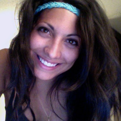 Laura Moore Photo 19