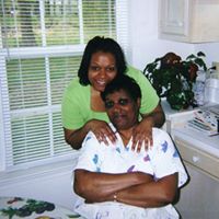 Marcia Holmes Photo 25