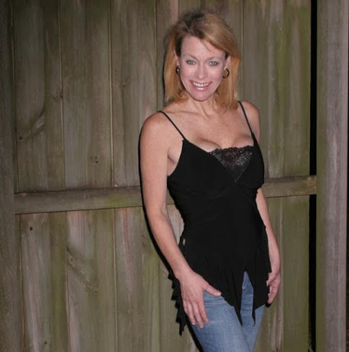Veronica Martin Photo 32