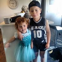 Leigh Gibbs Photo 17