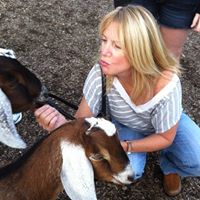 Julia Crenshaw Photo 8