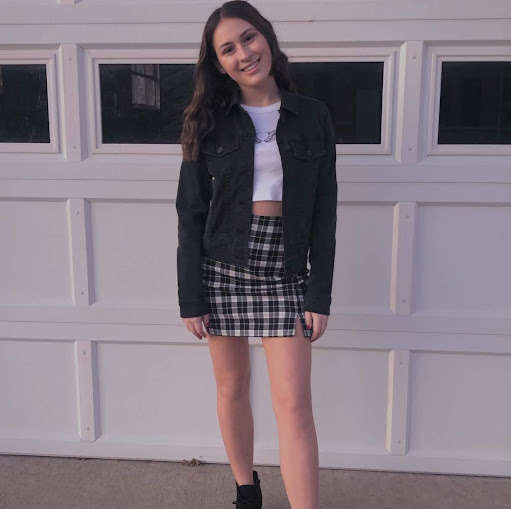 Sydney Cook Photo 6