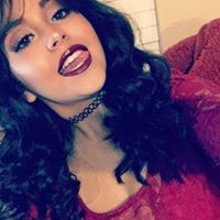 Alyssa Flores Photo 15