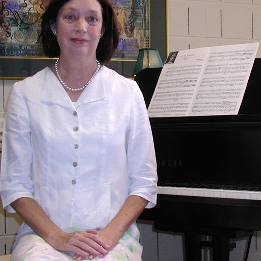 Beth Hall Photo 3