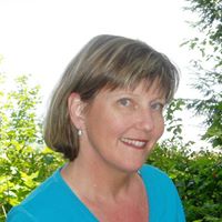 Anne Cummings Photo 28