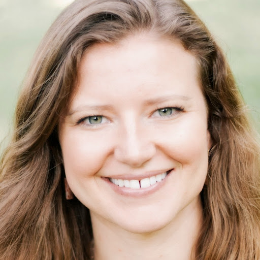 Maggie Stewart Photo 11