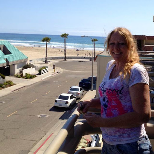 Brenda Glenn Photo 27