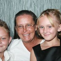 Arlene Huff Photo 8