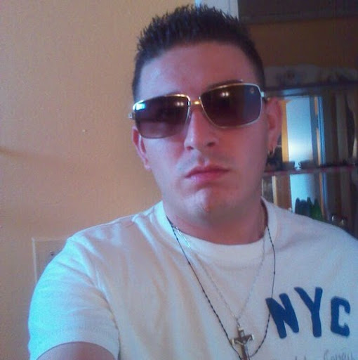 Alfonso Torres Photo 36