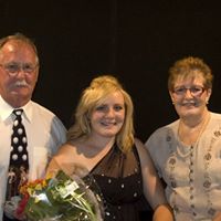 Joan Bryan Photo 40