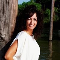 Connie Russell Photo 1