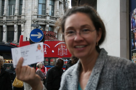 Pamela Bell Photo 17