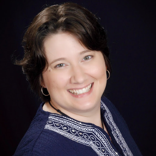 Jennifer Adams Photo 26