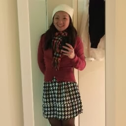 Caroline Li Photo 35