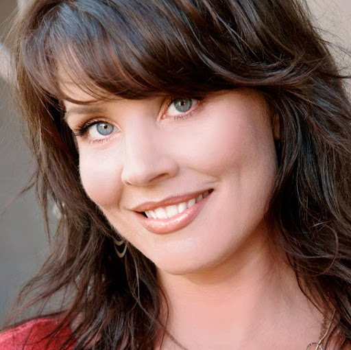 Natalie Miller Photo 9